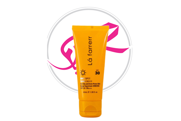 کرم ضد آفتاب ضد لک بی‌رنگ لافارر SPF 30 (پوست خشک و حساس)